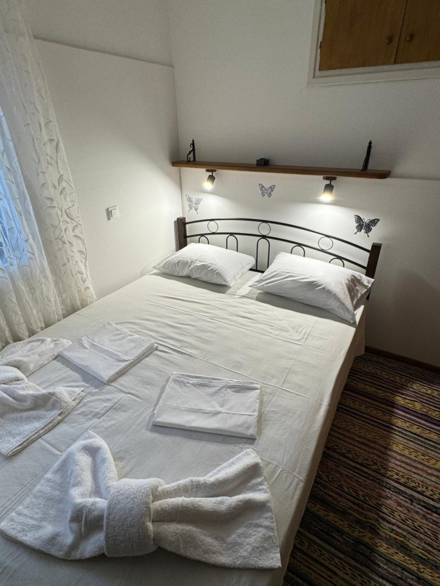 Miltiadis Apartments Kokkari Eksteriør billede